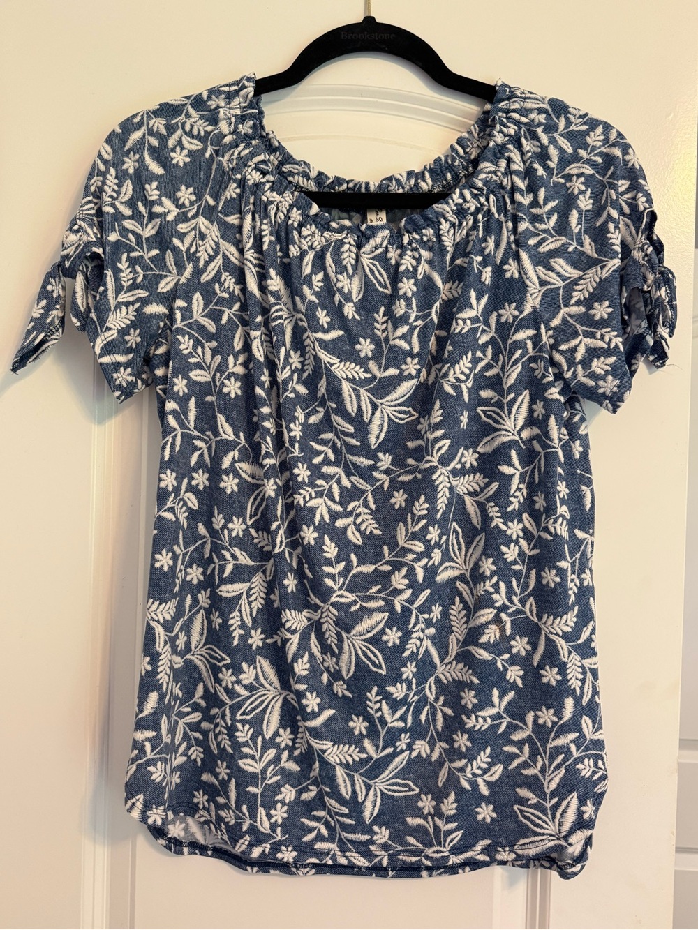 Blue and White Floral Short-Sleeve Blouse